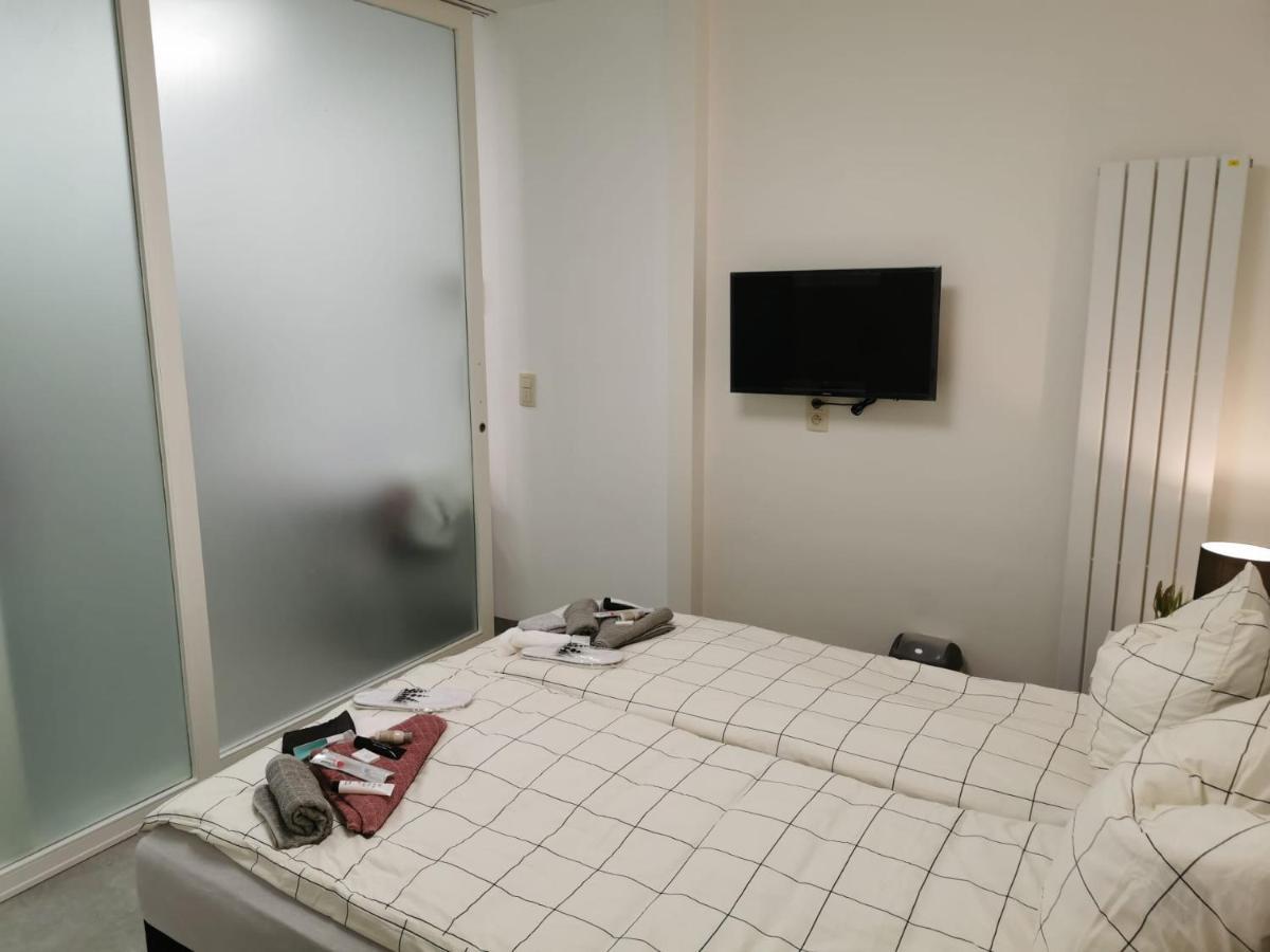 Vakantiehuis H&A 4 Sterren إبير المظهر الخارجي الصورة