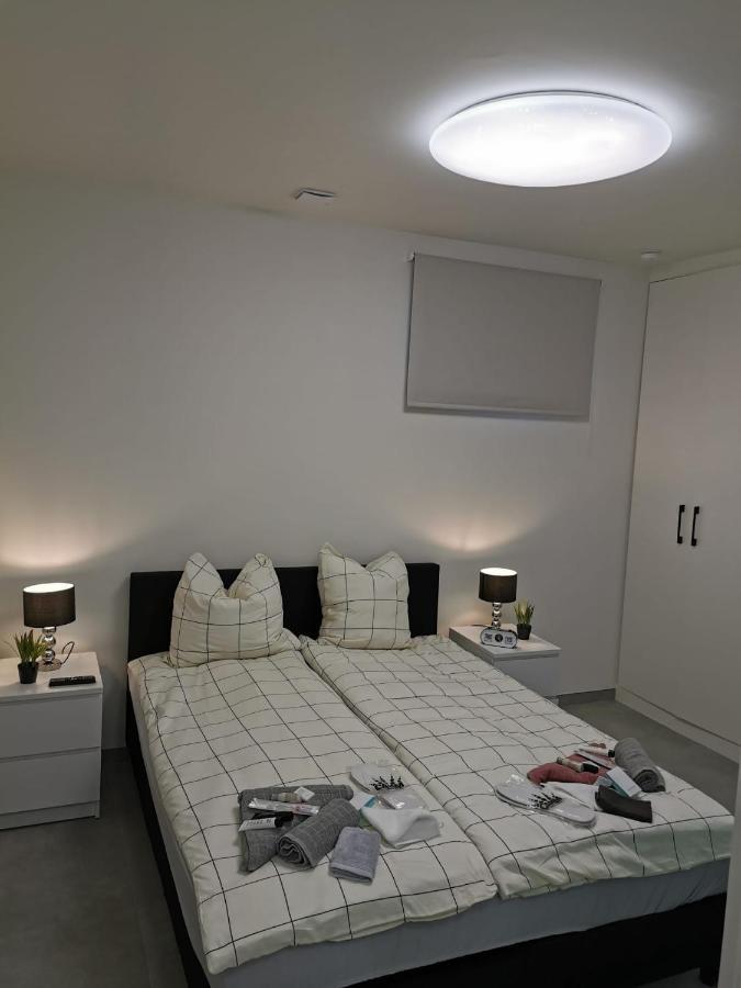 Vakantiehuis H&A 4 Sterren إبير المظهر الخارجي الصورة